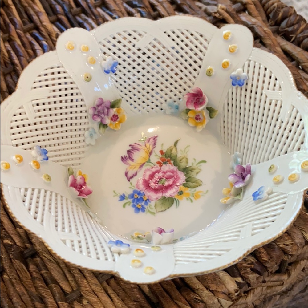 Fine porcelin china